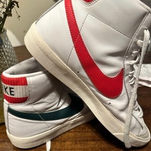 Nike blazer mid 77